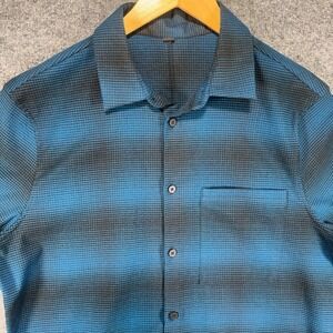 Lululemon Mason Peak Button Down Shirt Mens L Blue Black Ombre Plaid Long Sleeve